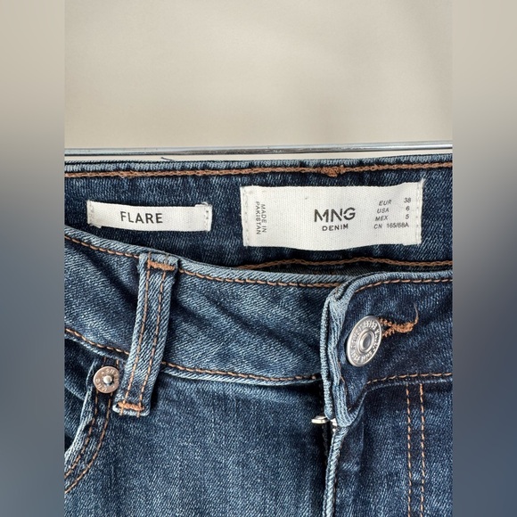 Women’s Mango Blue Flared Jeans - Picture 4 of 9